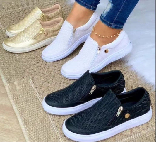 Women´s Comfort Zip Slip-On Sneakers